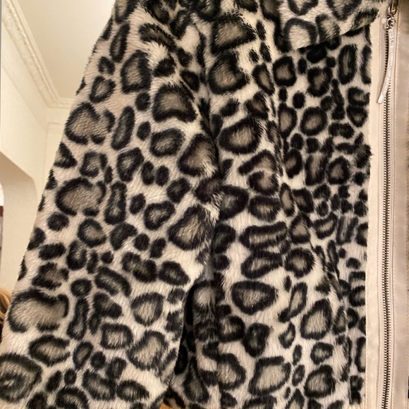 🖤SOLD🤍Vintage Fodisi little 90s fur leopard print bomber - Picture 4 of 6